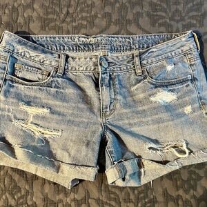 American Eagle distressed shorts size 14